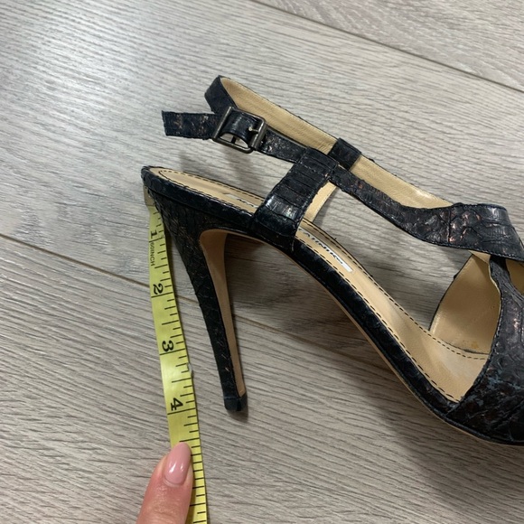 Manolo Blahnik Alligator Animal Print Slingback Sandal Heels - Picture 12 of 13